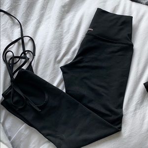 Black leggings